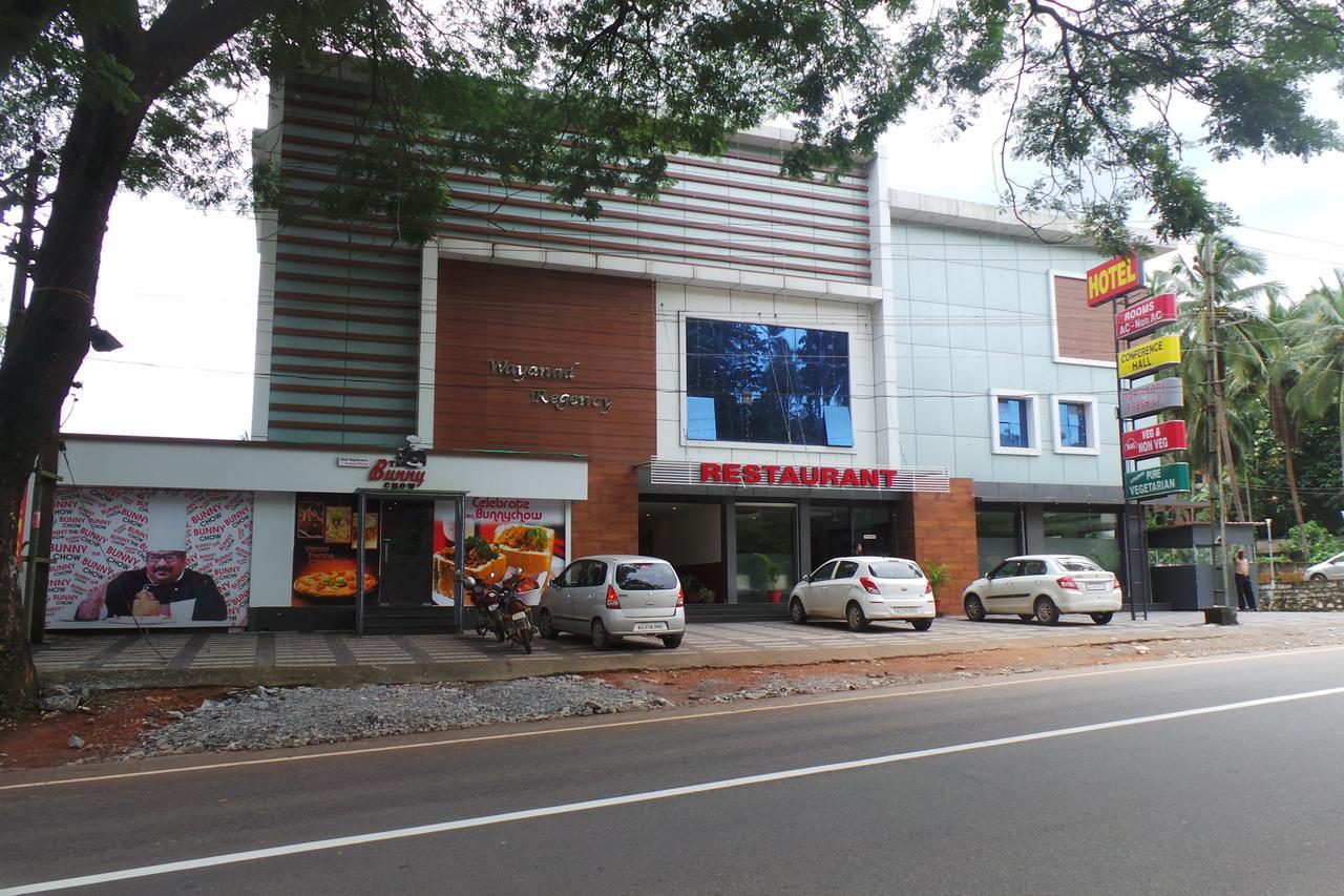 Hotel Wayanad Regency Kedavūr 外观 照片