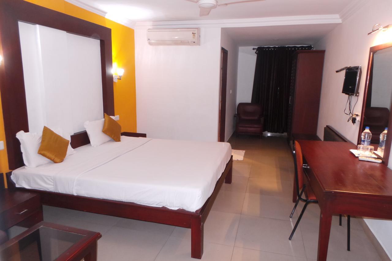 Hotel Wayanad Regency Kedavūr 外观 照片