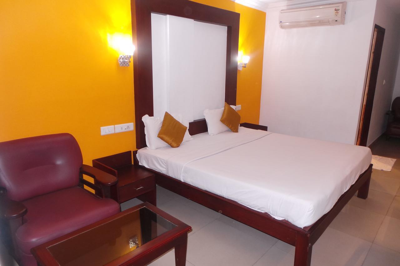 Hotel Wayanad Regency Kedavūr 外观 照片